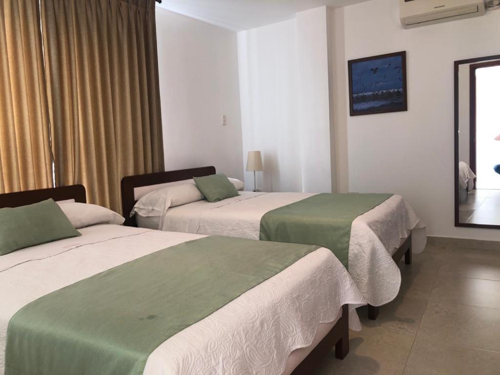 Colon Plaza Hotel Tumaco Exterior photo