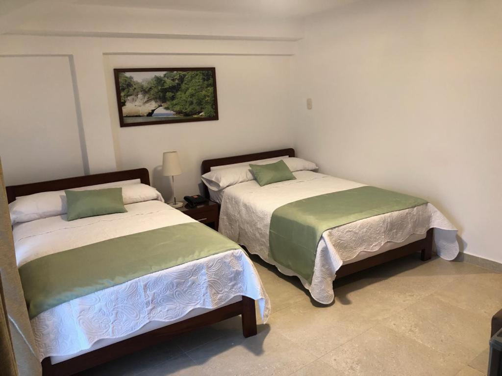 Colon Plaza Hotel Tumaco Exterior photo