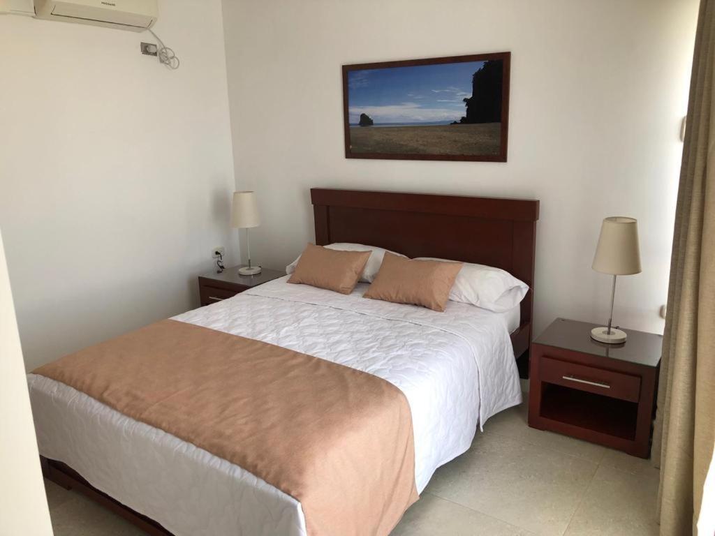 Colon Plaza Hotel Tumaco Exterior photo